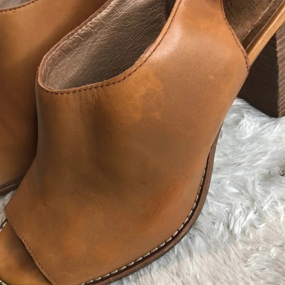 MADEWELL The Cary Peep Toe Leather Slingback Shoes - Picture 4 of 7